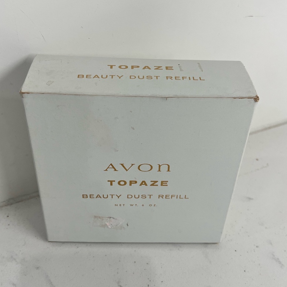 Avon Gold Setting Powder Spray - Picture 4 of 4